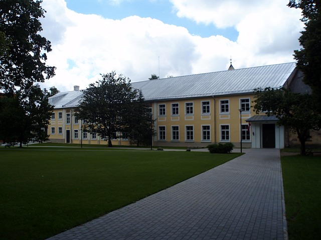 Kazdangas kultūras centrs vasarā